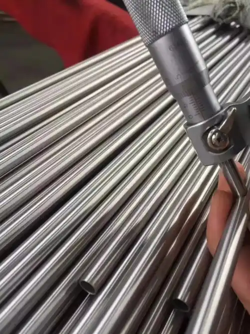 Supply seamless titanium tube